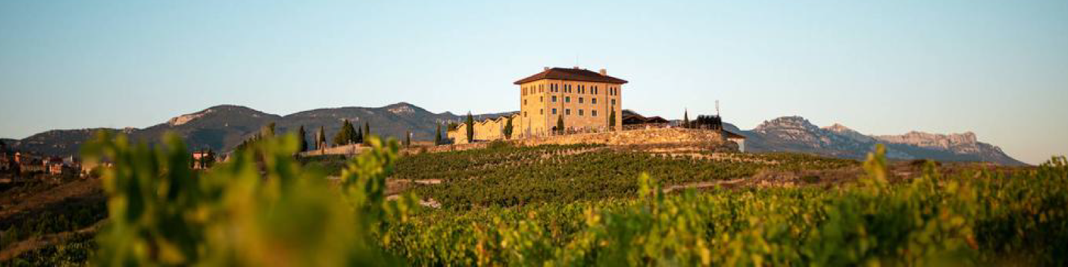 Kvalitetsrige vine fra en smuk vingård i Rioja